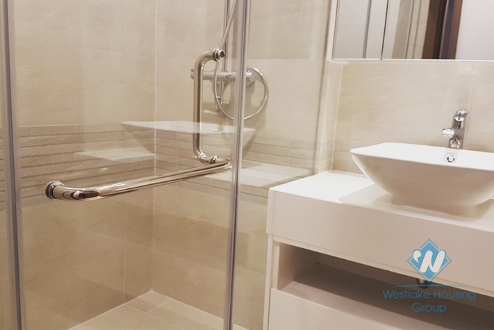 Really nice two bedrooms apartment for rent in Vinhome Metropolis, Ba Dinh district, Ha Noi